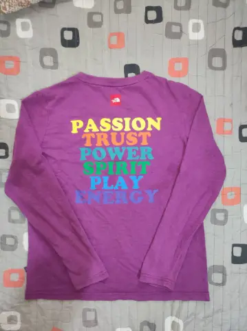 THE NORTH FACE LONG SLEEVE